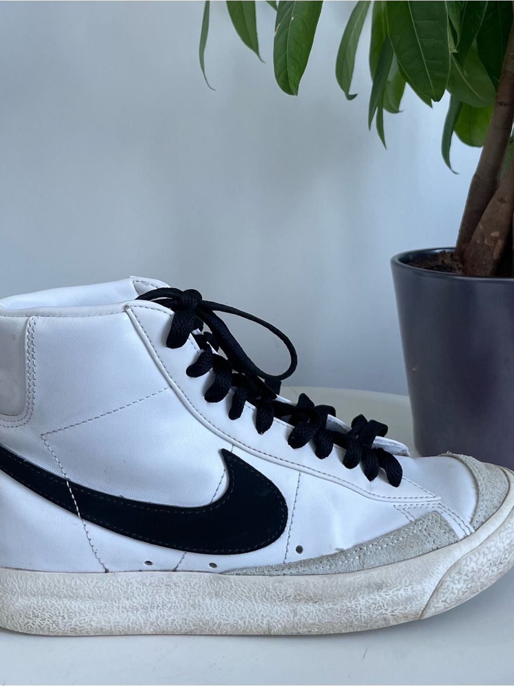 Women Size 7 Nike Blazer Mid 77 Vintage Leather White Black Shoes